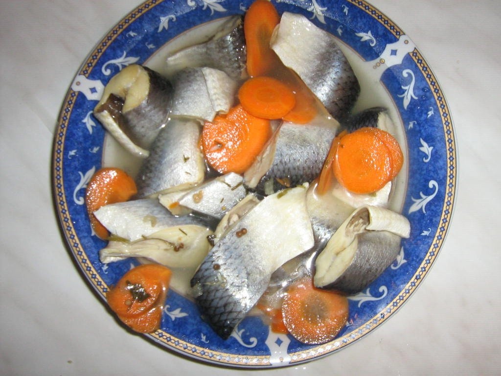 Hering marinat. Reteta simpla de conserva de peste facuta in casa