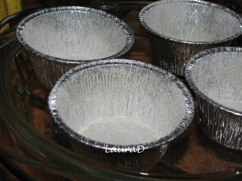 Prajiturele moi de ciocolata cu sos de cafea