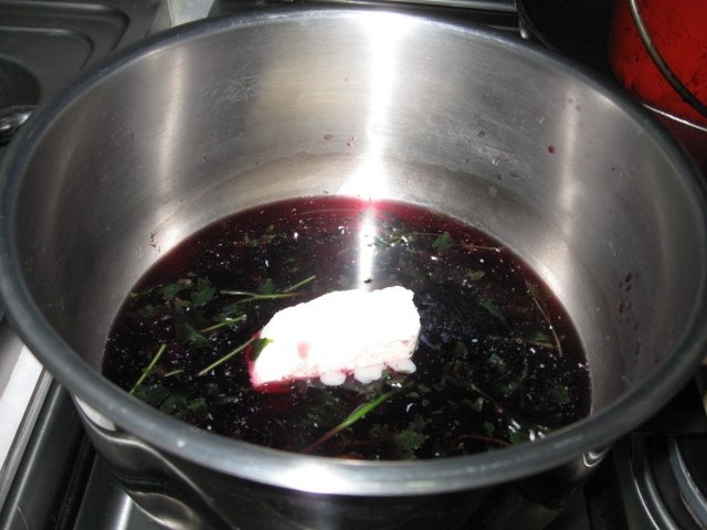 Ceapa fiarta in vin rosu