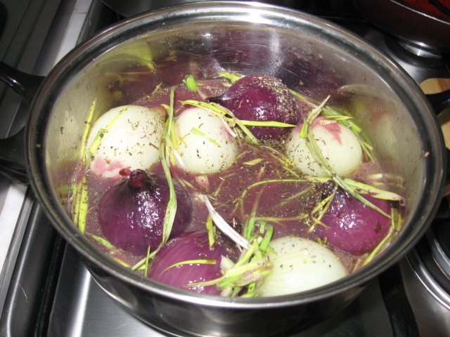 Ceapa fiarta in vin rosu