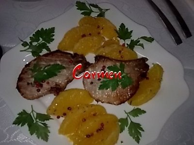 Cotlete de porc cu felioare de portocale
