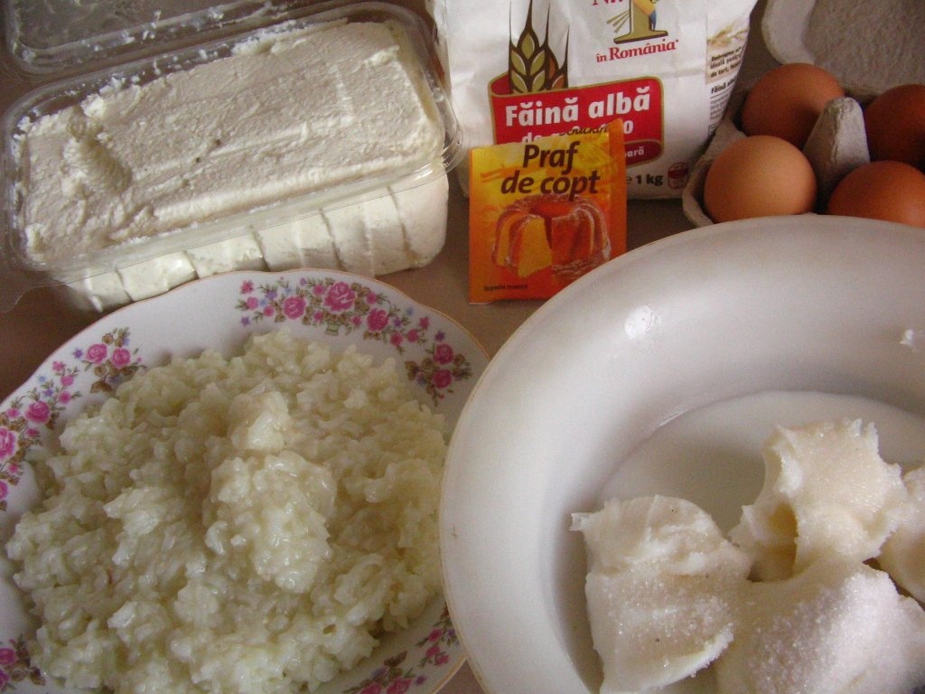 Placinta cu branza si orez