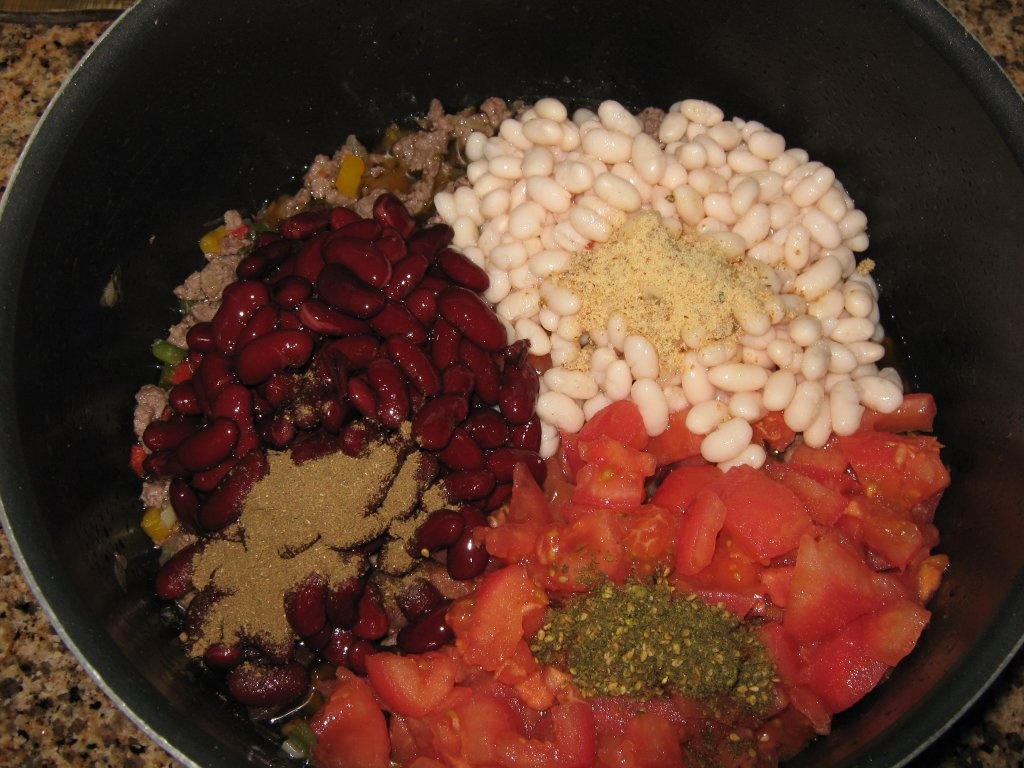 Spaghete cu sos de chilli