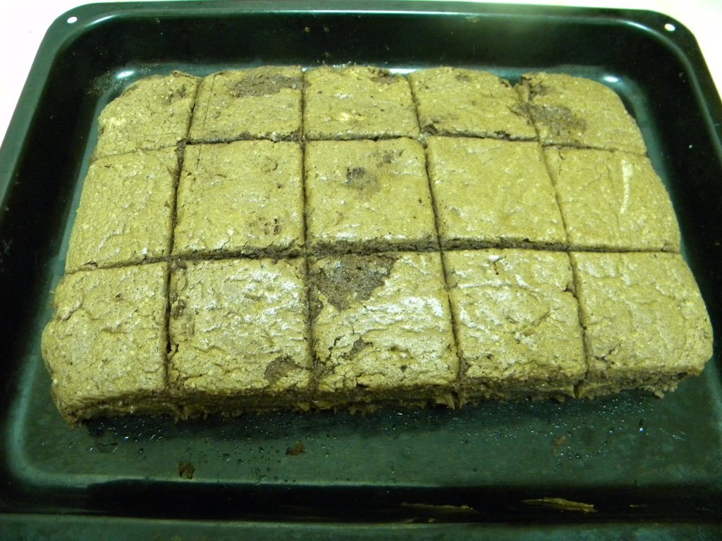 Amandine cu glazura de caramel