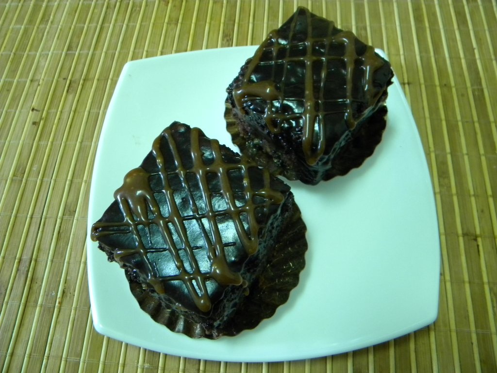 Amandine cu glazura de caramel