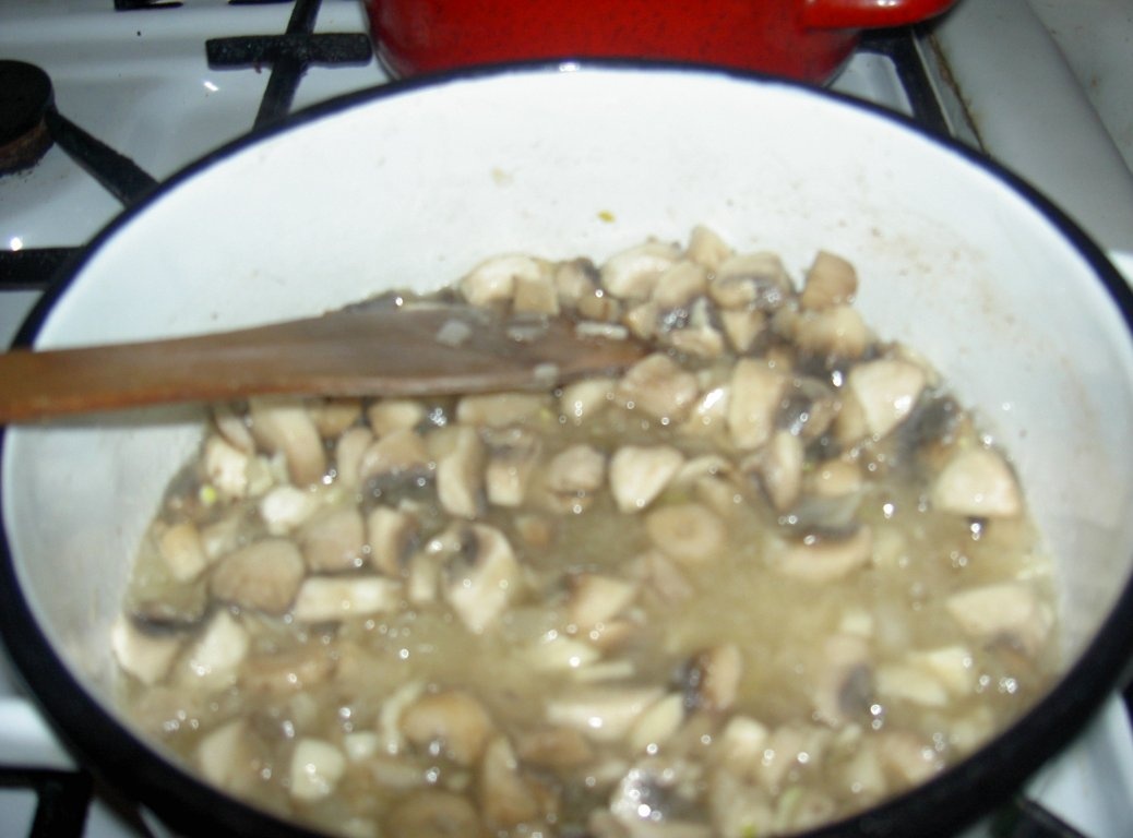 ciupercute cu orez si  cartofi nature