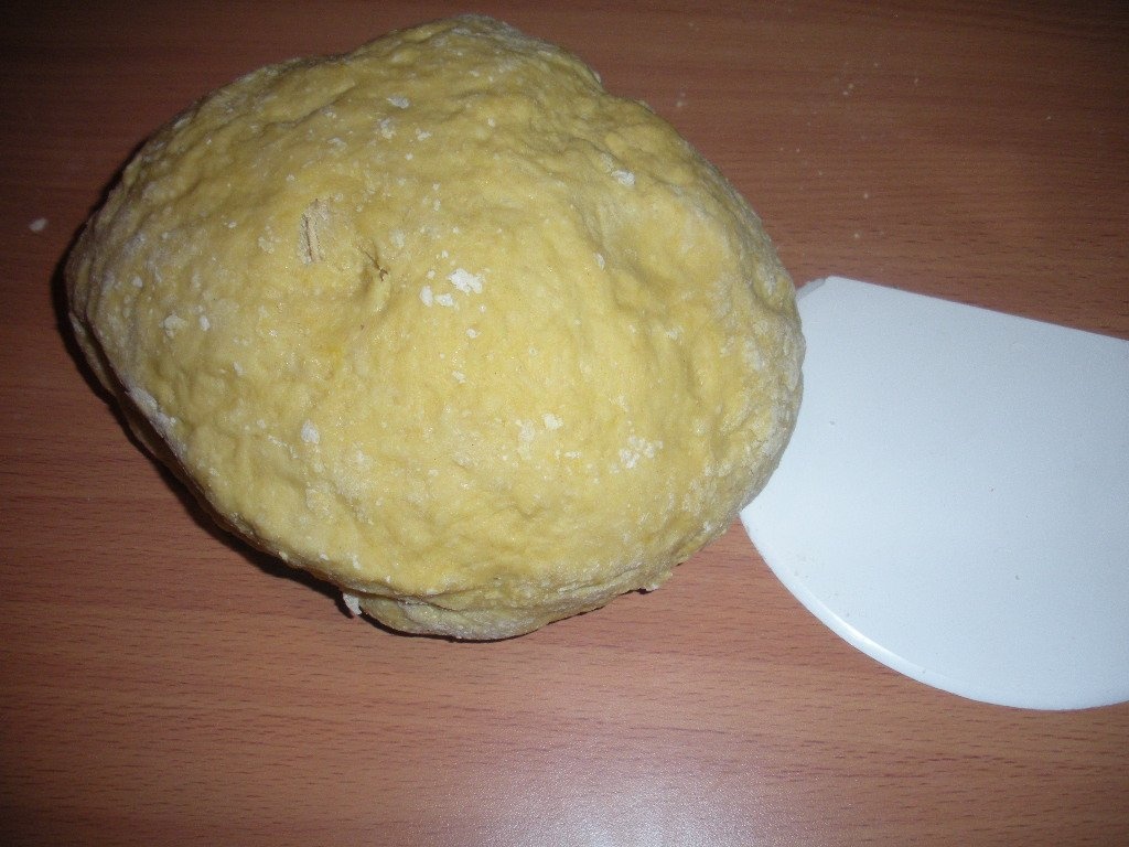 Ravioli  cu umplutura de  peste