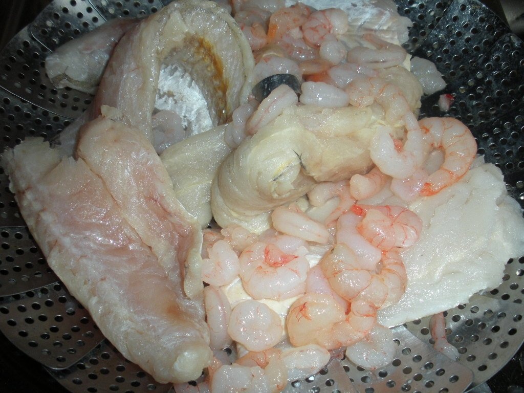 Ravioli  cu umplutura de  peste