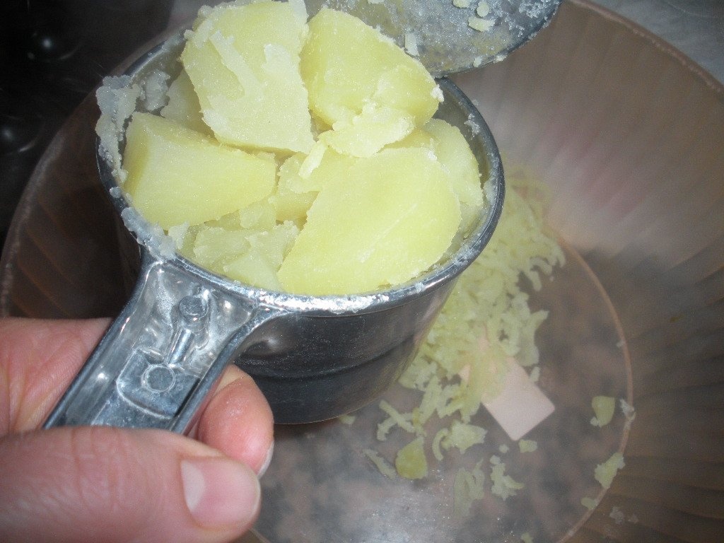 Ravioli  cu umplutura de  peste