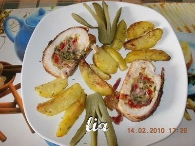 Rulada din piept de curcan