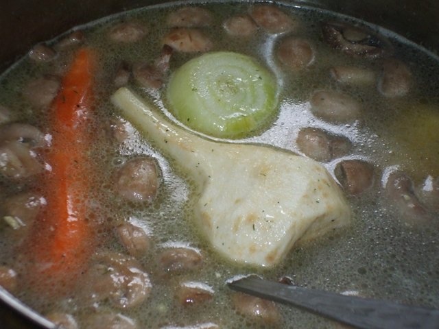 Supa crema de ciuperci cu perisoare