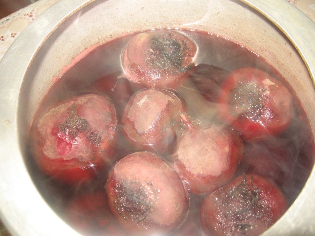 Salata de sfecla rosie