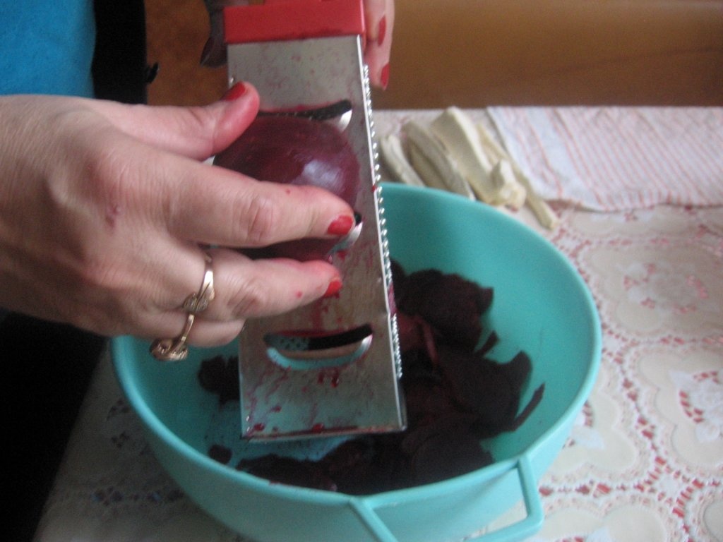 Salata de sfecla rosie