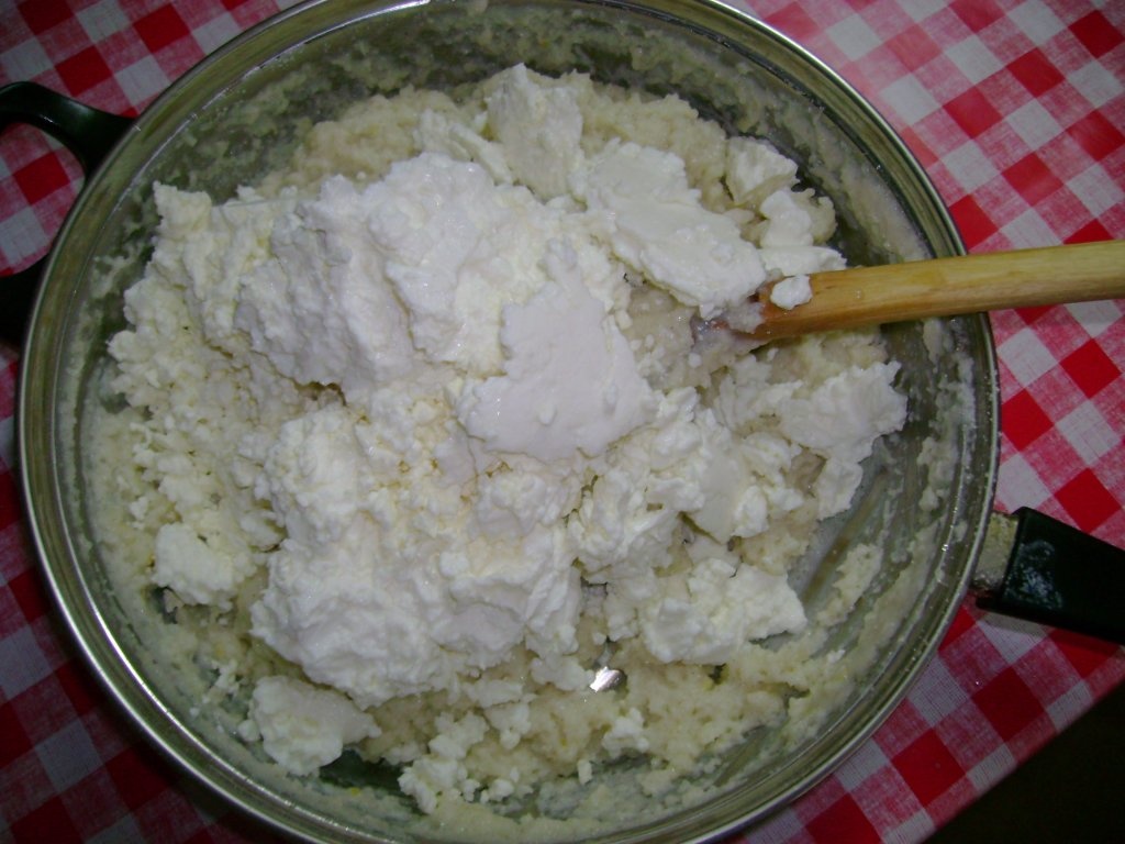 Reţetă de preparare a papanaşilor