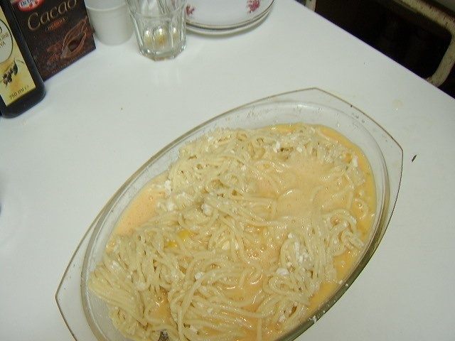 Budinca de spaghetti cu telemea de vaca