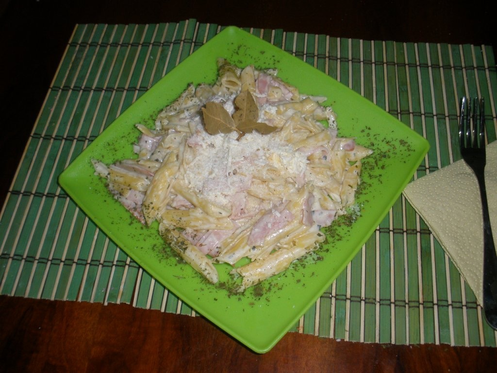 Penne Carbonara rețetă cu smântână