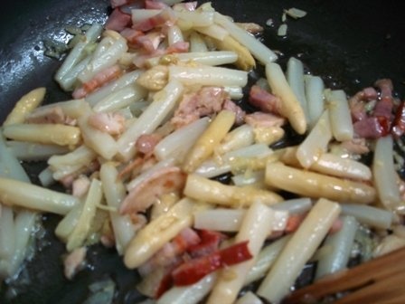 Salată de sparanghel