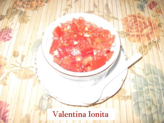 Sos de rosii cu busuioc