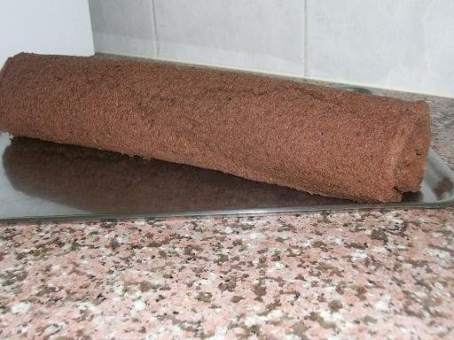 Rulada de cacao cu frisca