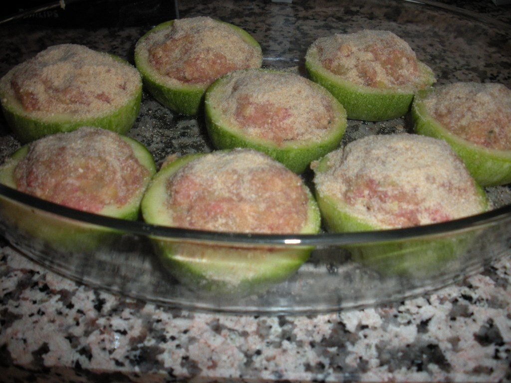 Dovlecei umpluti cu carne