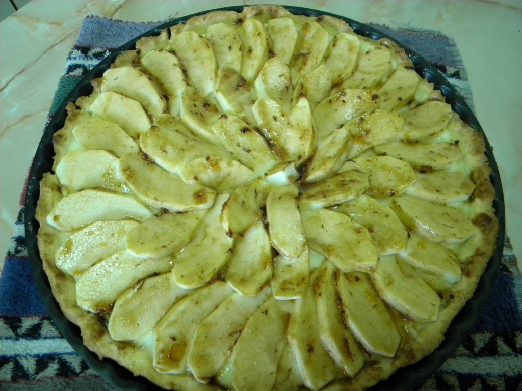 Tarta cu mere si crema de vanilie