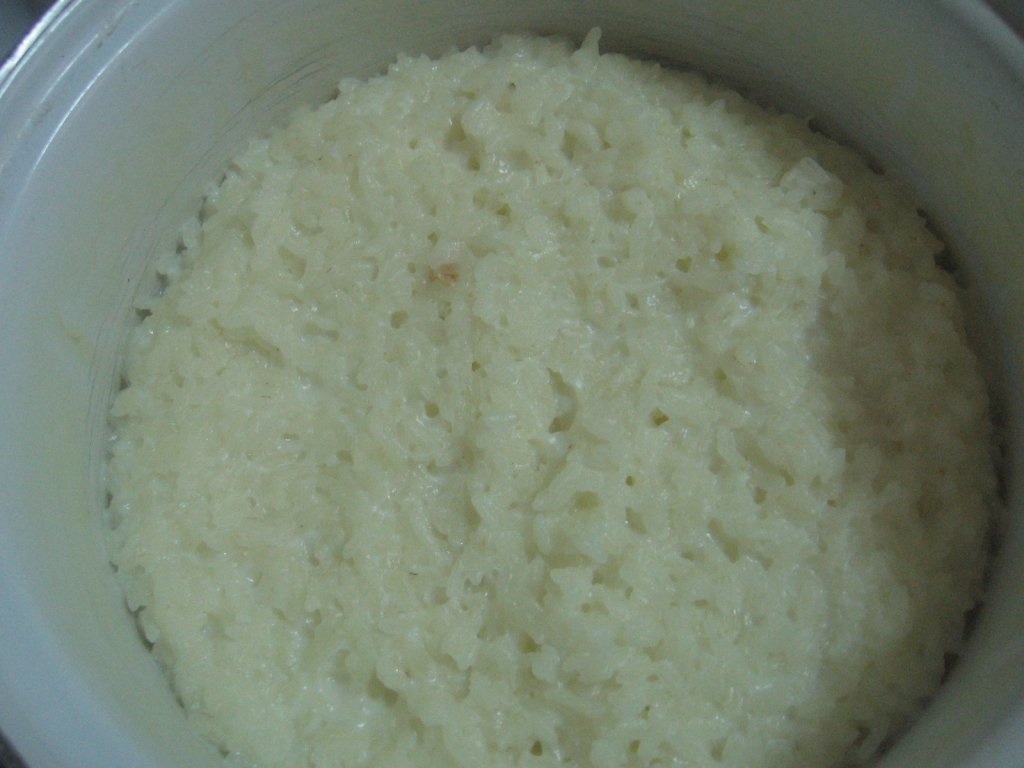 Budinca de orez cu lapte, cu mere si scortisoara