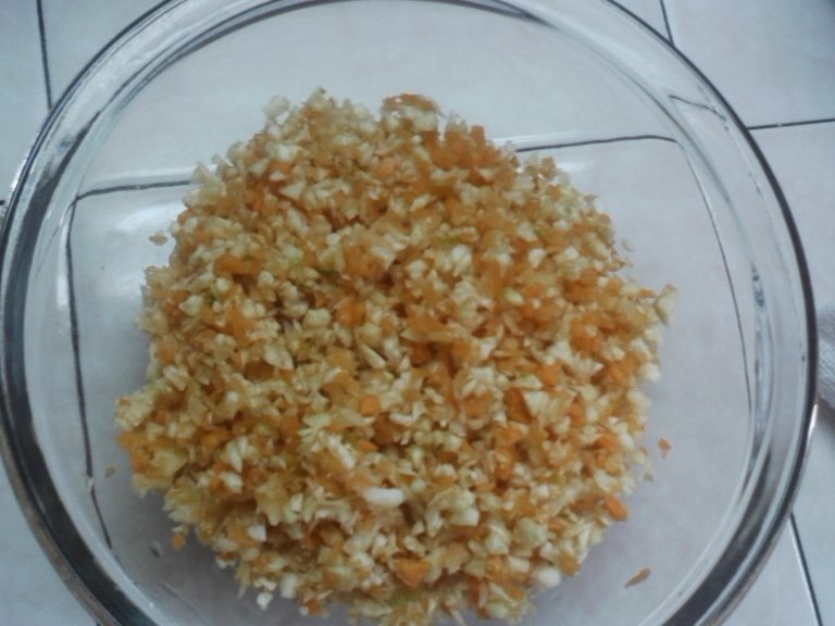 Salata de telina aromata