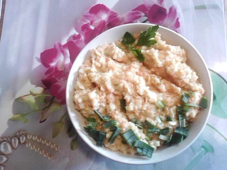 Salata de telina aromata