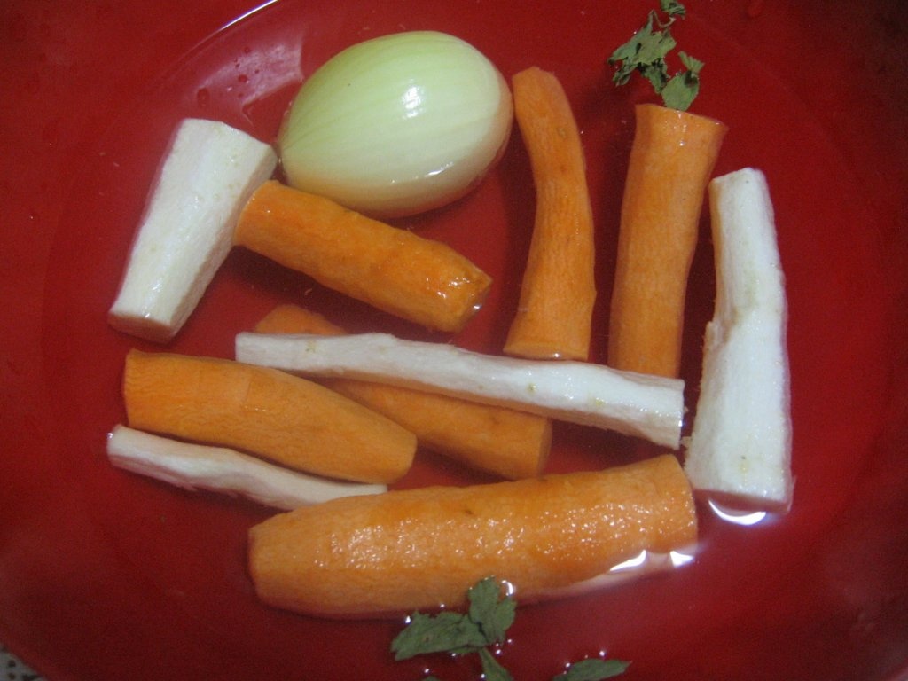 Ciorba de fasole uscata cu tarhon