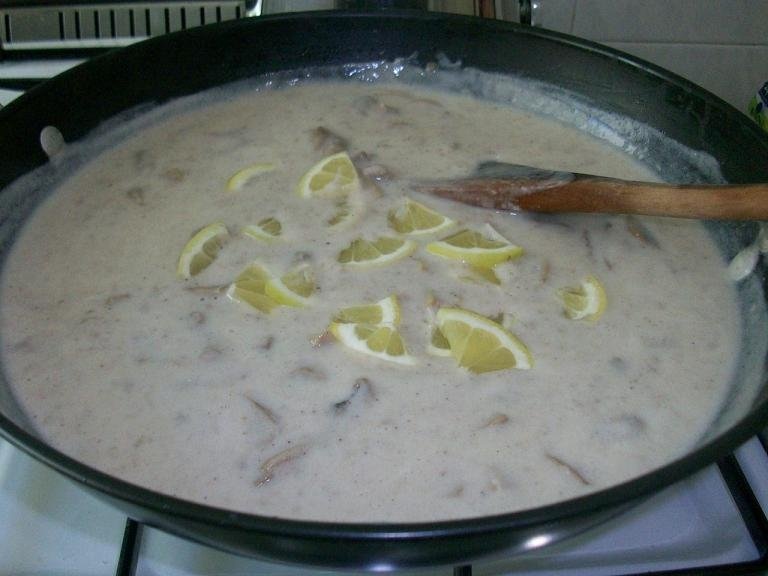 Escalop felii,in sos