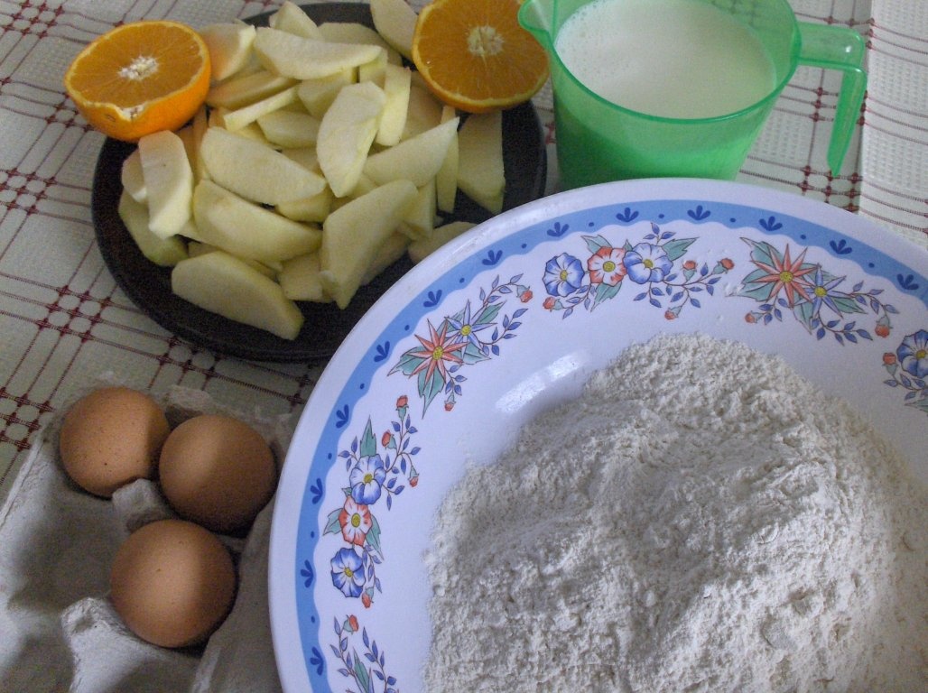 Clatite de mere caramelizate