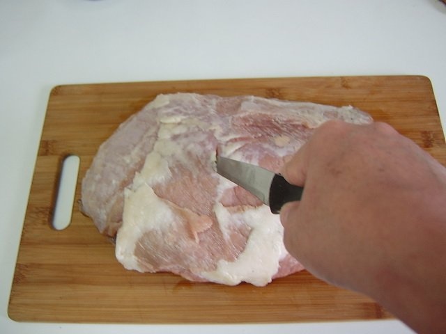 Pulpa de porc la vasul de yena cu piure cu ceapa prajita