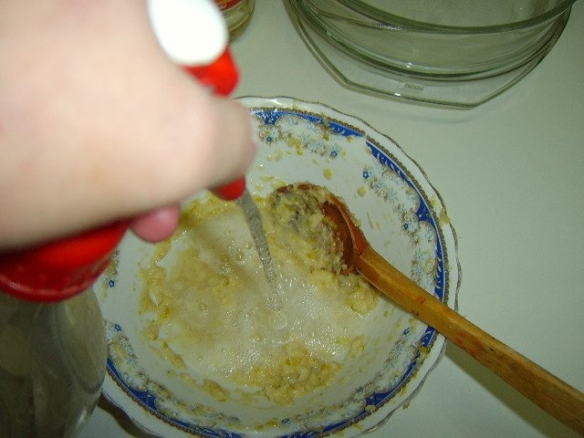 Pangasius prajit cu mujdei si mamaliga la microunde