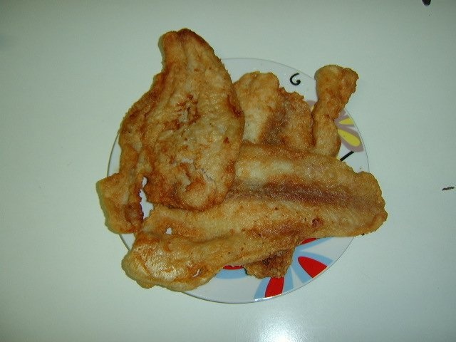 Pangasius prajit cu mujdei si mamaliga la microunde