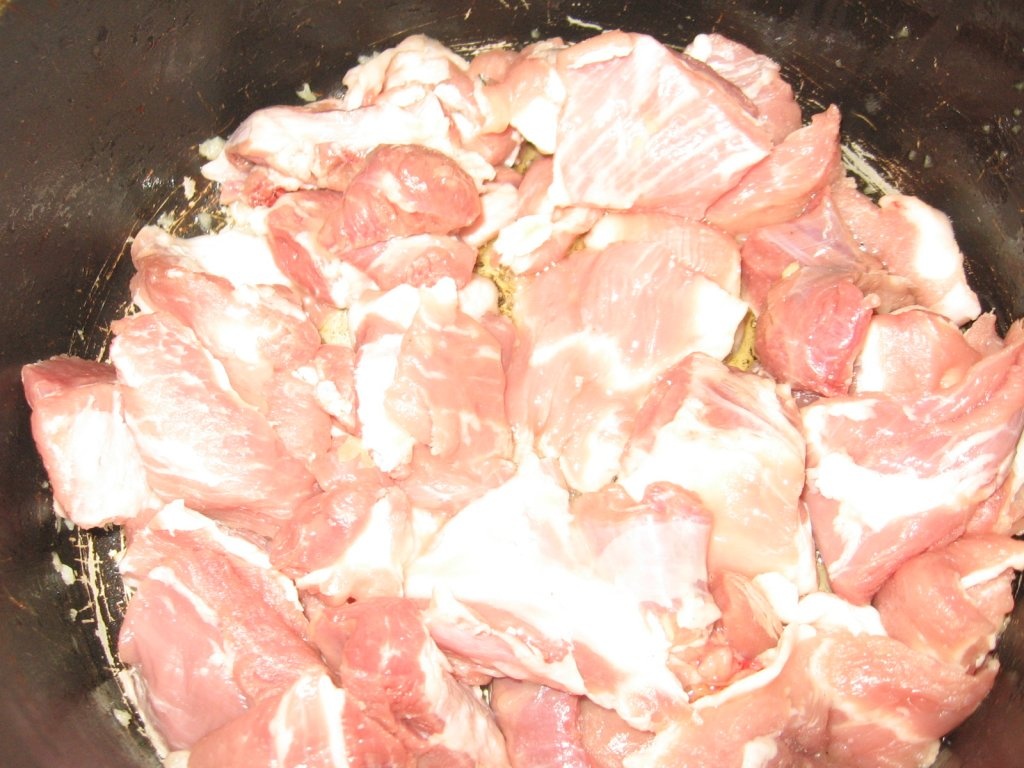 Mancare de varza alba cu carne de porc