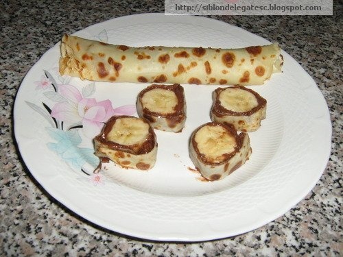 Clatite cu ciocolata si banane