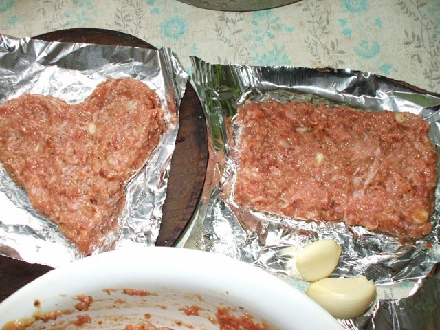 Gratar din carne tocata de curcan cu susan