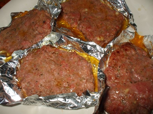 Gratar din carne tocata de curcan cu susan