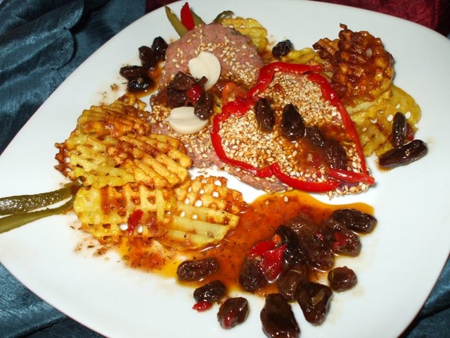 Gratar din carne tocata de curcan cu susan