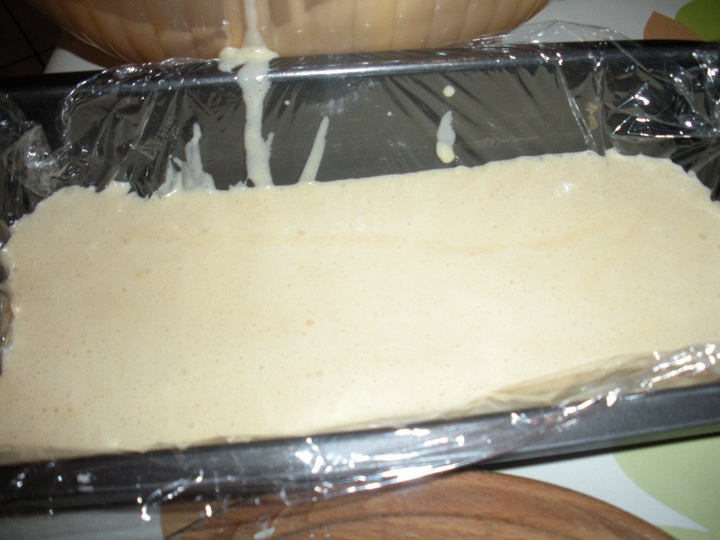 Tort semifreddo cu caramel si crocant