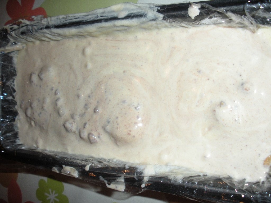 Tort semifreddo cu caramel si crocant