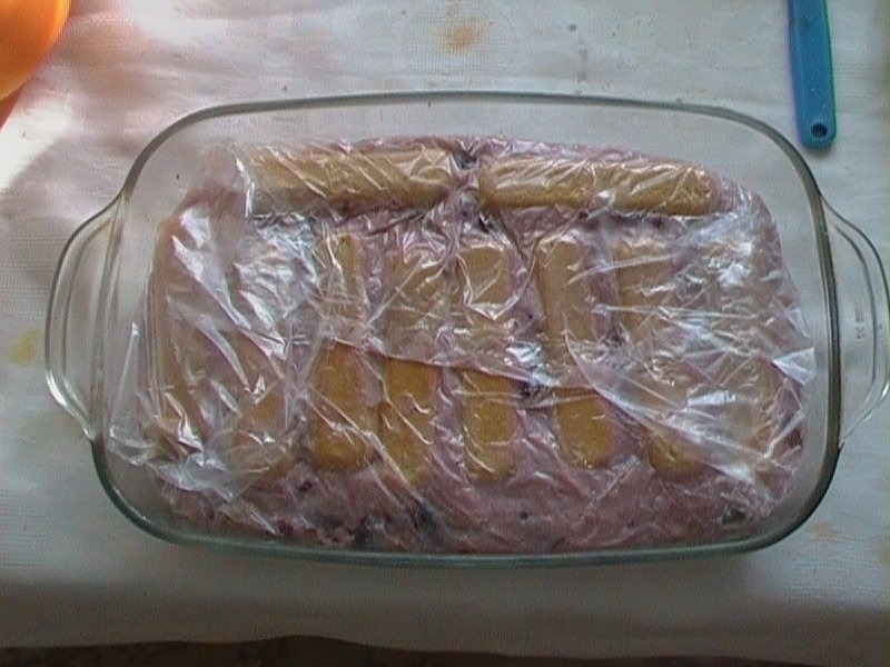 Prajitura cu iaurt si dulceata