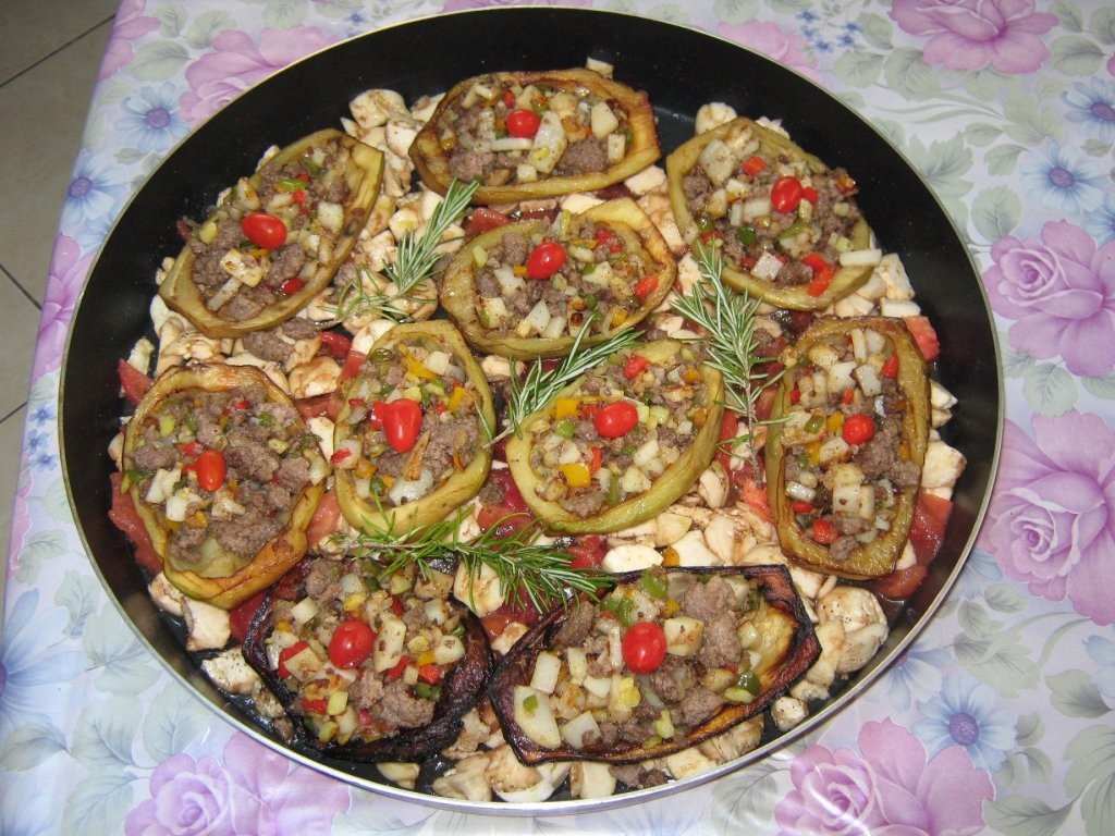 Vinete umplute la cuptor-specific tarilor arabe