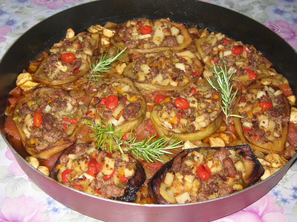 Vinete umplute la cuptor-specific tarilor arabe