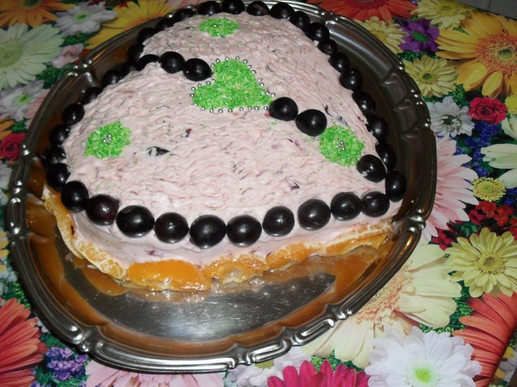 Tort de Dragobete, inimioara