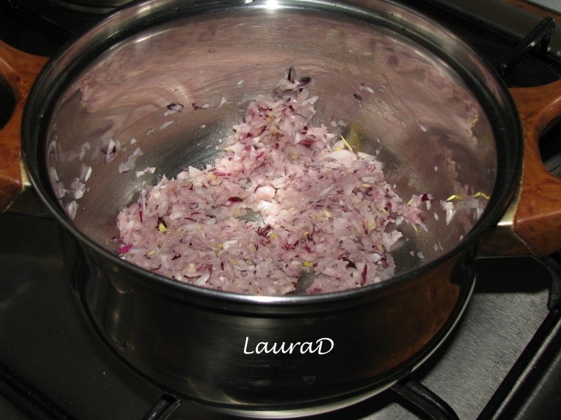 Supa de mazare si cartofi cu busuioc