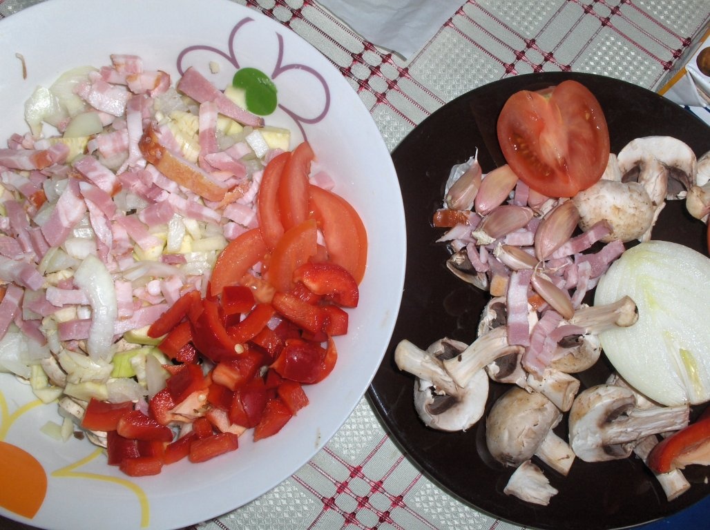 Quiche umplut cu legume si bacon a la Leon