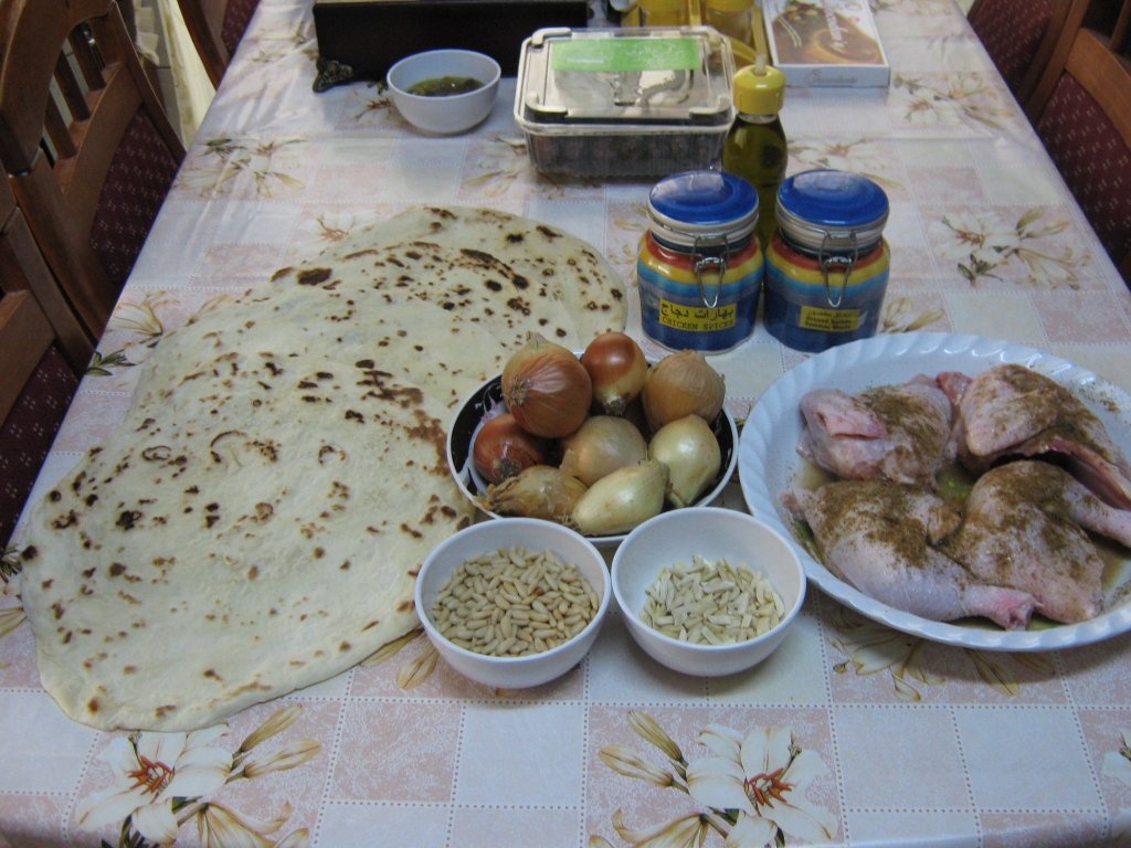 Musakhan - Pui “reincalzit”-specific arab