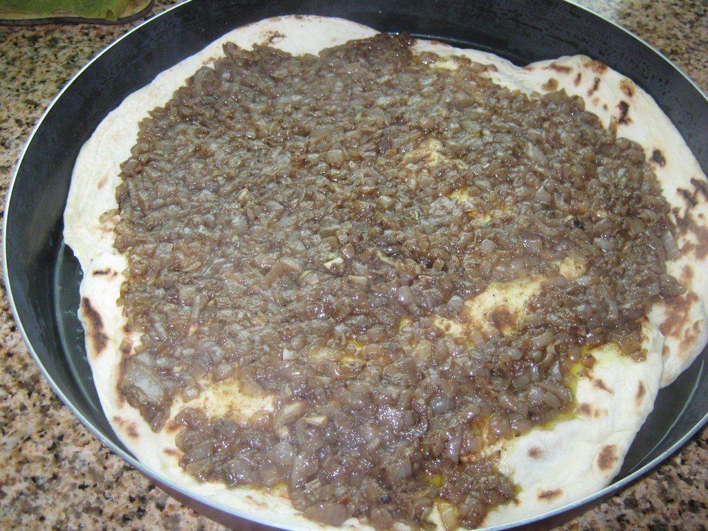 Musakhan - Pui “reincalzit”-specific arab