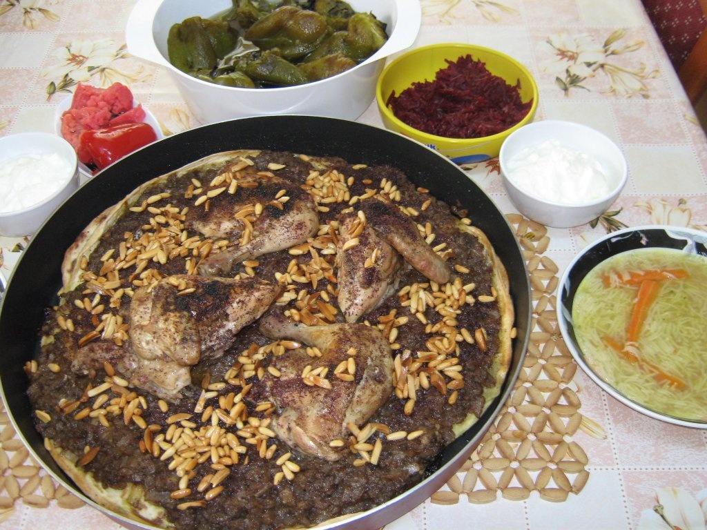 Musakhan - Pui “reincalzit”-specific arab